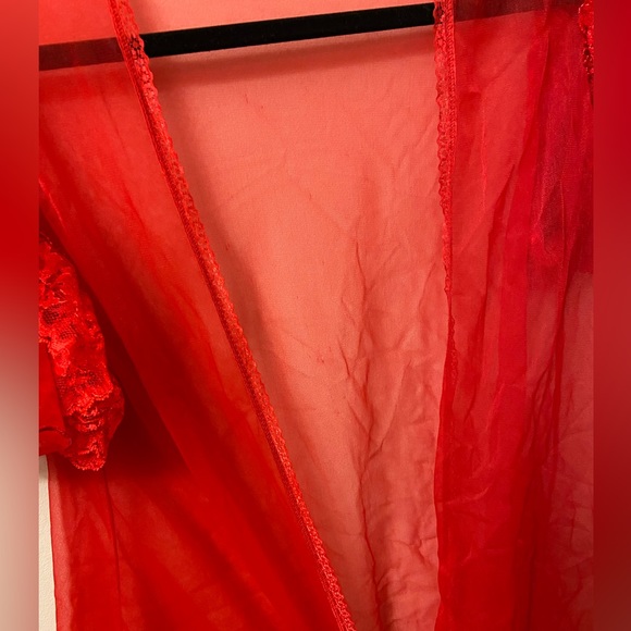 Vintage Lingerie shawl - Picture 2 of 4